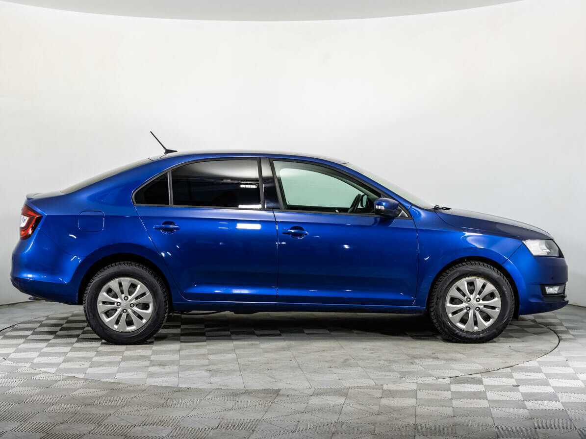 Skoda Rapid с пробегом — 2017 год. Фото: #3