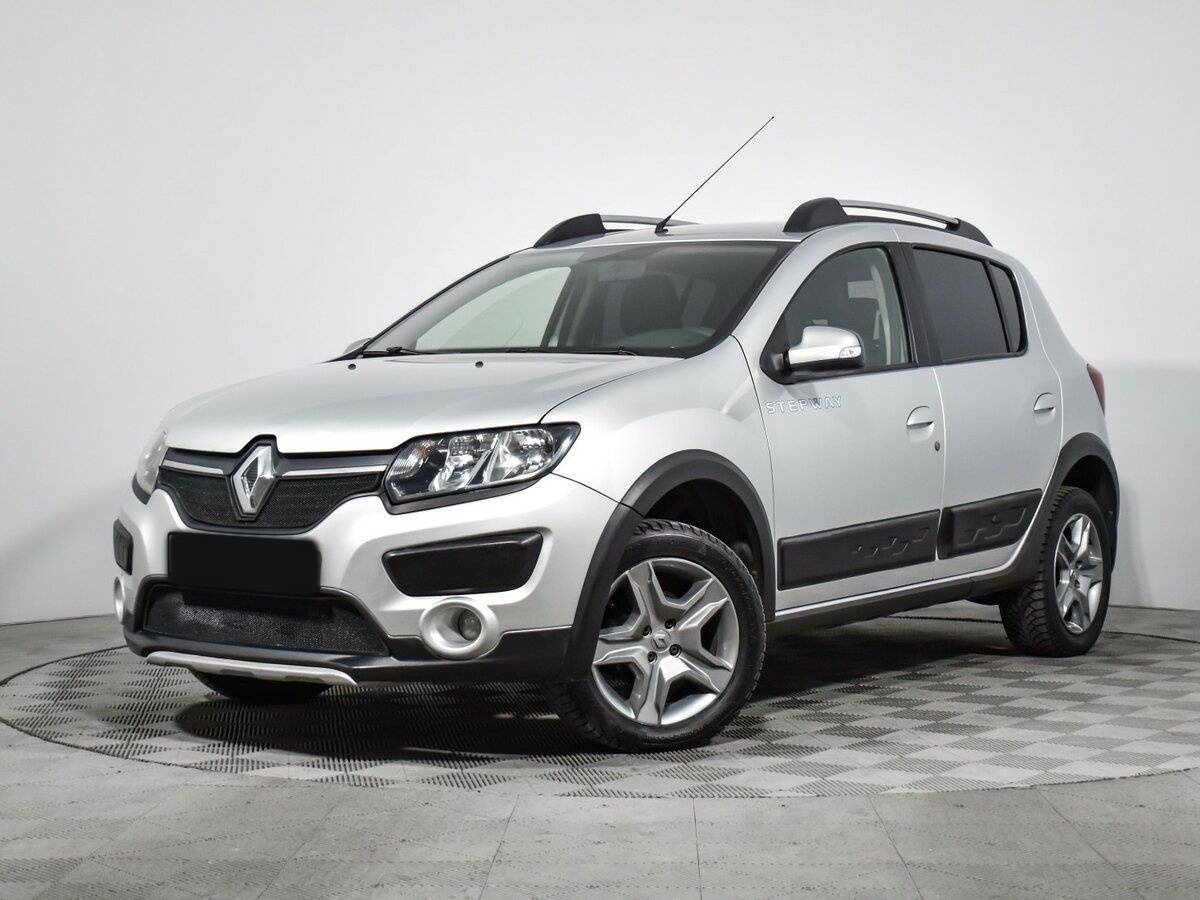 Renault Sandero с пробегом — 2017 год. Фото: #0