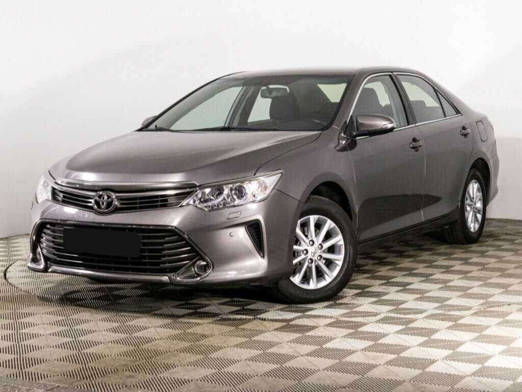 Toyota Camry с пробегом — 2015 год. Фото: #0