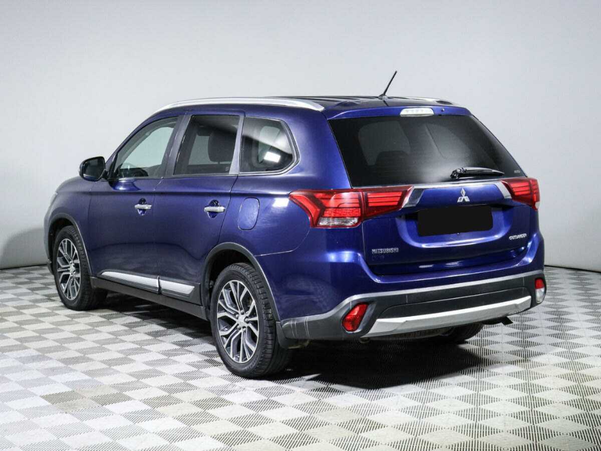 Mitsubishi Outlander с пробегом — 2015 год. Фото: #5