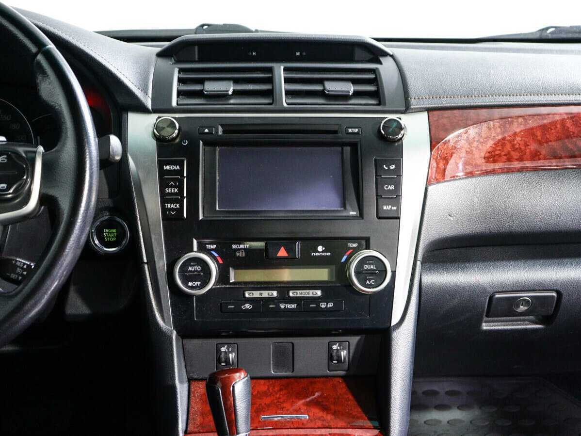 Toyota Camry с пробегом — 2014 год. Фото: #12