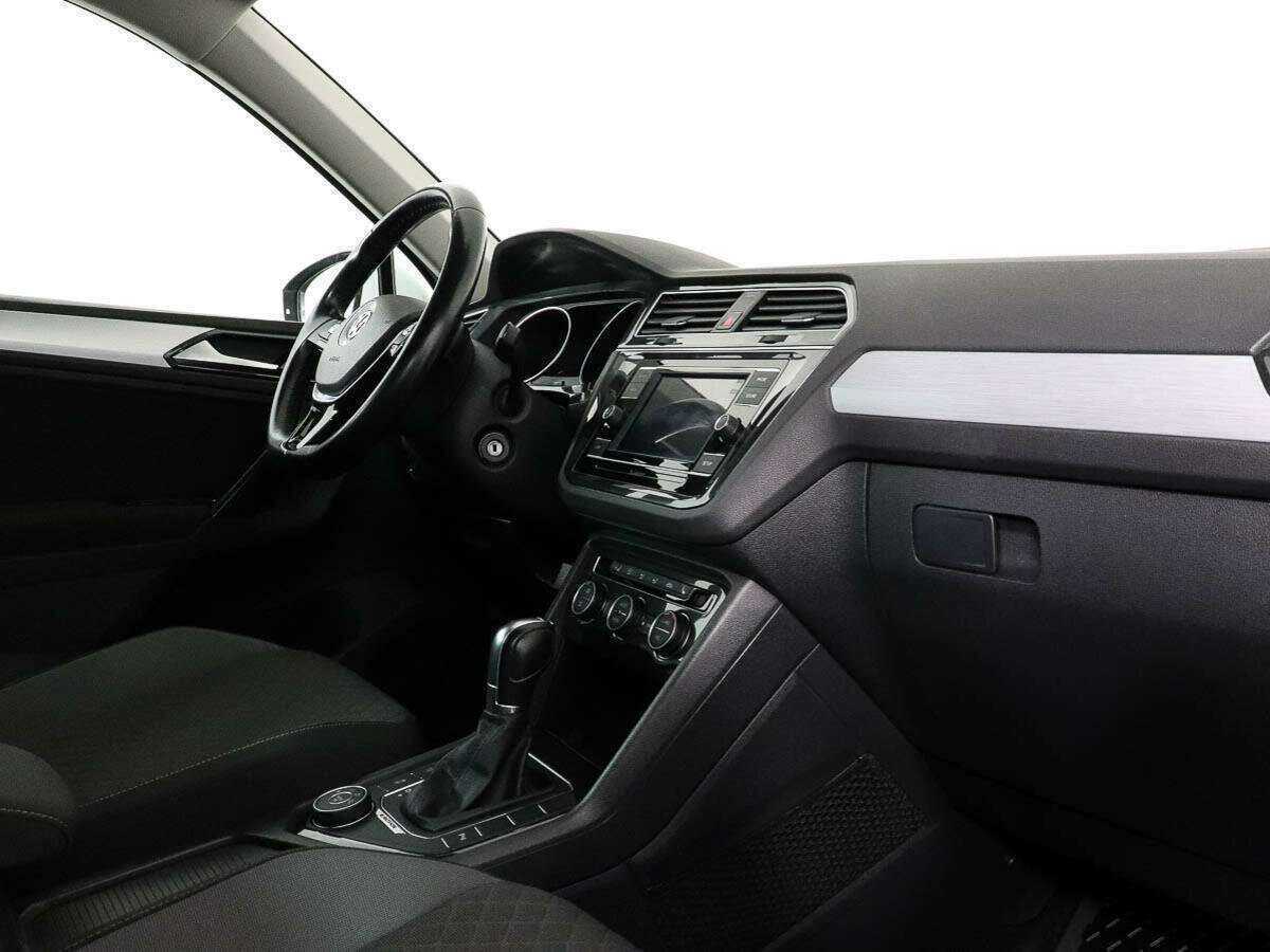 Volkswagen Tiguan с пробегом — 2017 год. Фото: #6