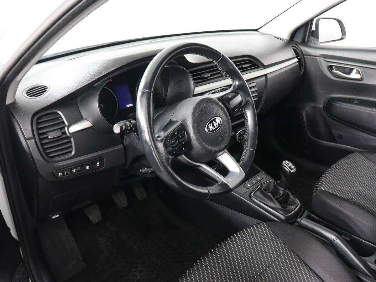 Kia Rio с пробегом — 2019 год. Фото: #8