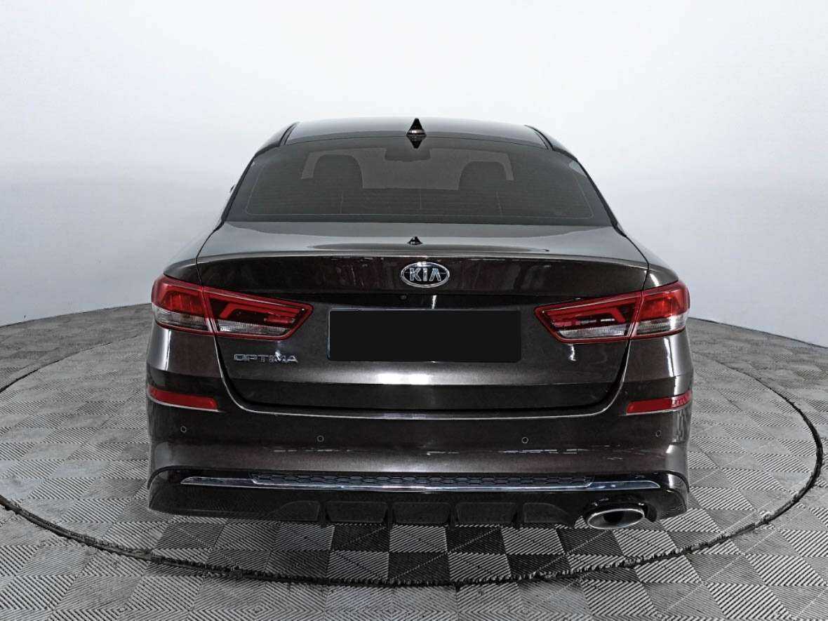 Kia Optima с пробегом — 2018 год. Фото: #5
