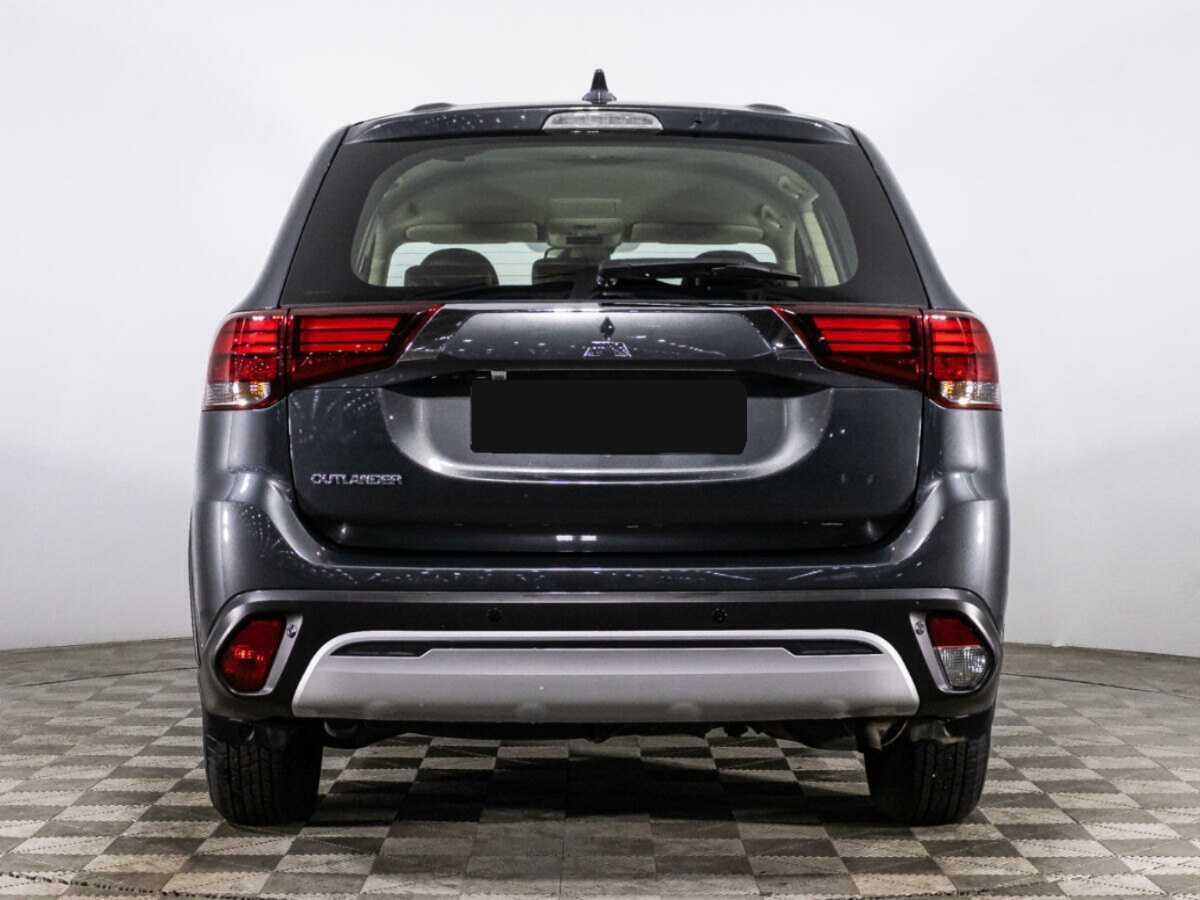 Mitsubishi Outlander с пробегом — 2021 год. Фото: #4