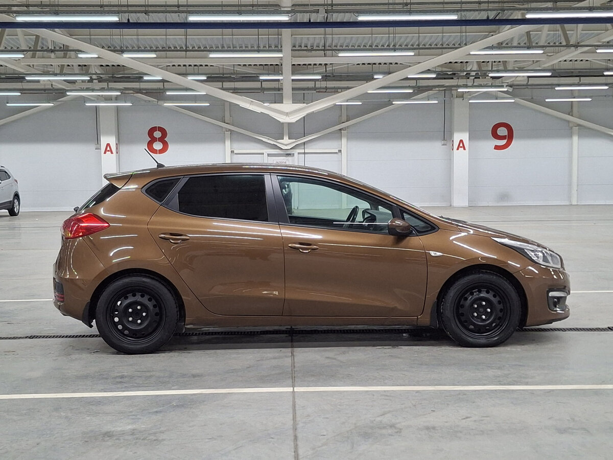 Kia Ceed с пробегом — 2015 год. Фото: #3