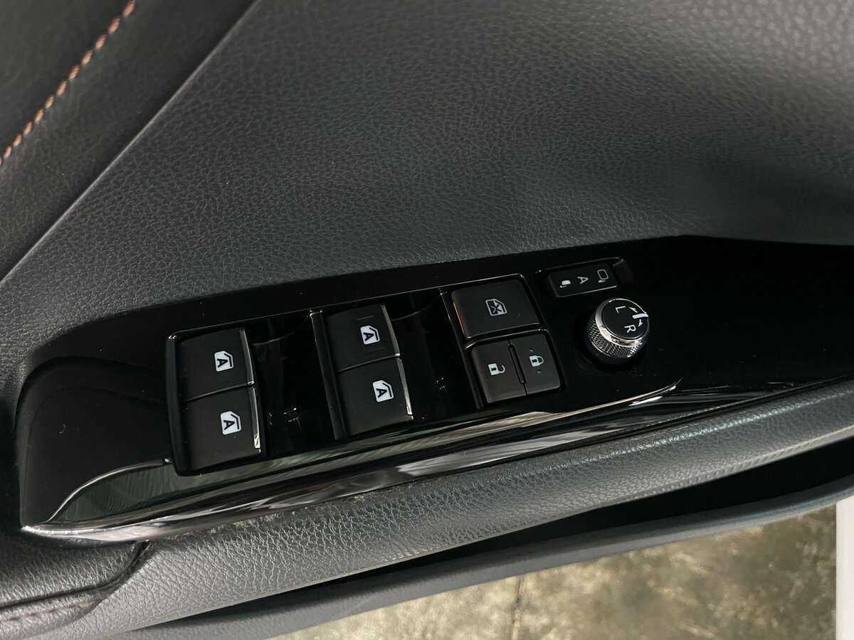 Toyota Camry с пробегом — 2018 год. Фото: #21