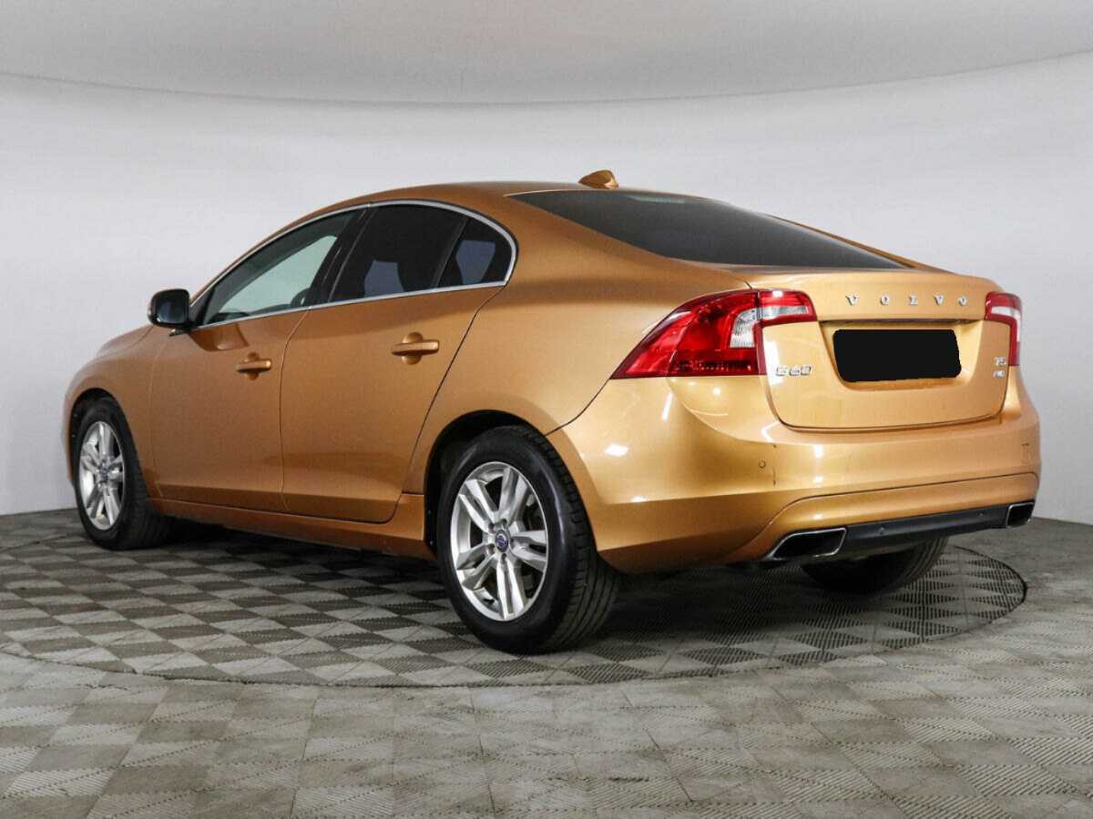 Volvo S60 с пробегом — 2013 год. Фото: #6