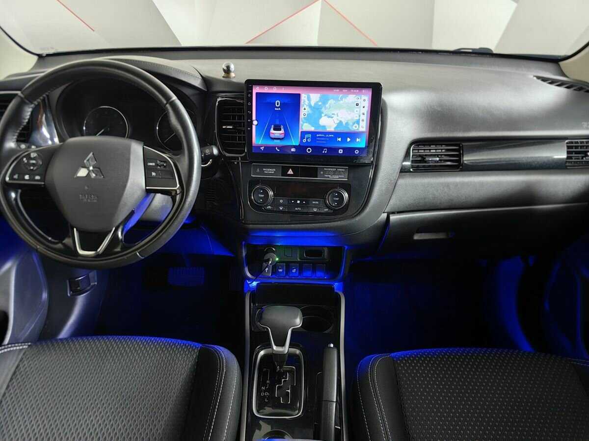Mitsubishi Outlander с пробегом — 2019 год. Фото: #10