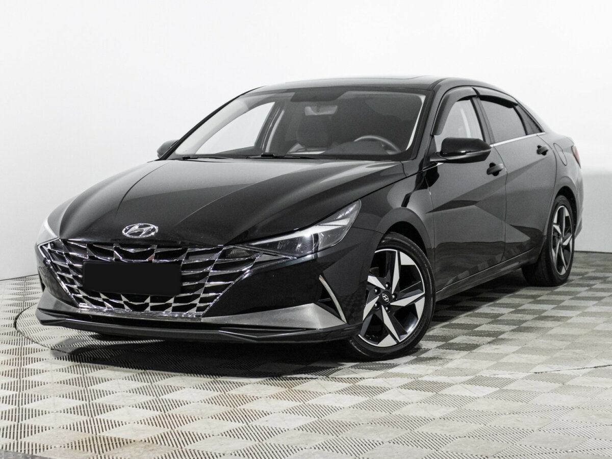 Hyundai Elantra с пробегом — 2023 год. Посмотреть фото