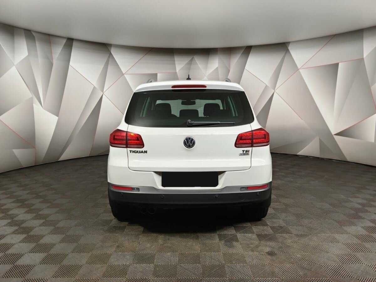 Volkswagen Tiguan с пробегом — 2016 год. Фото: #6