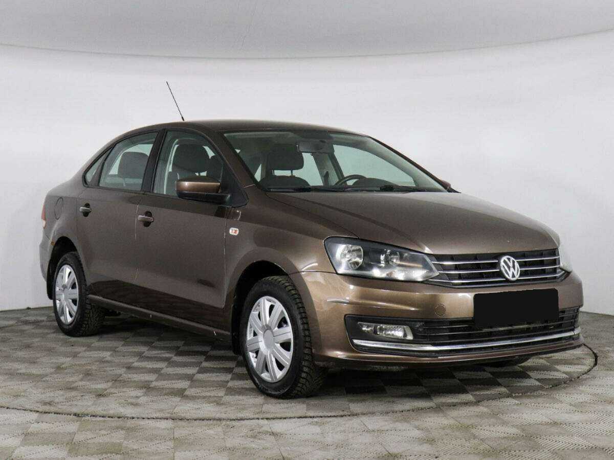 Volkswagen Polo с пробегом — 2016 год. Фото: #2