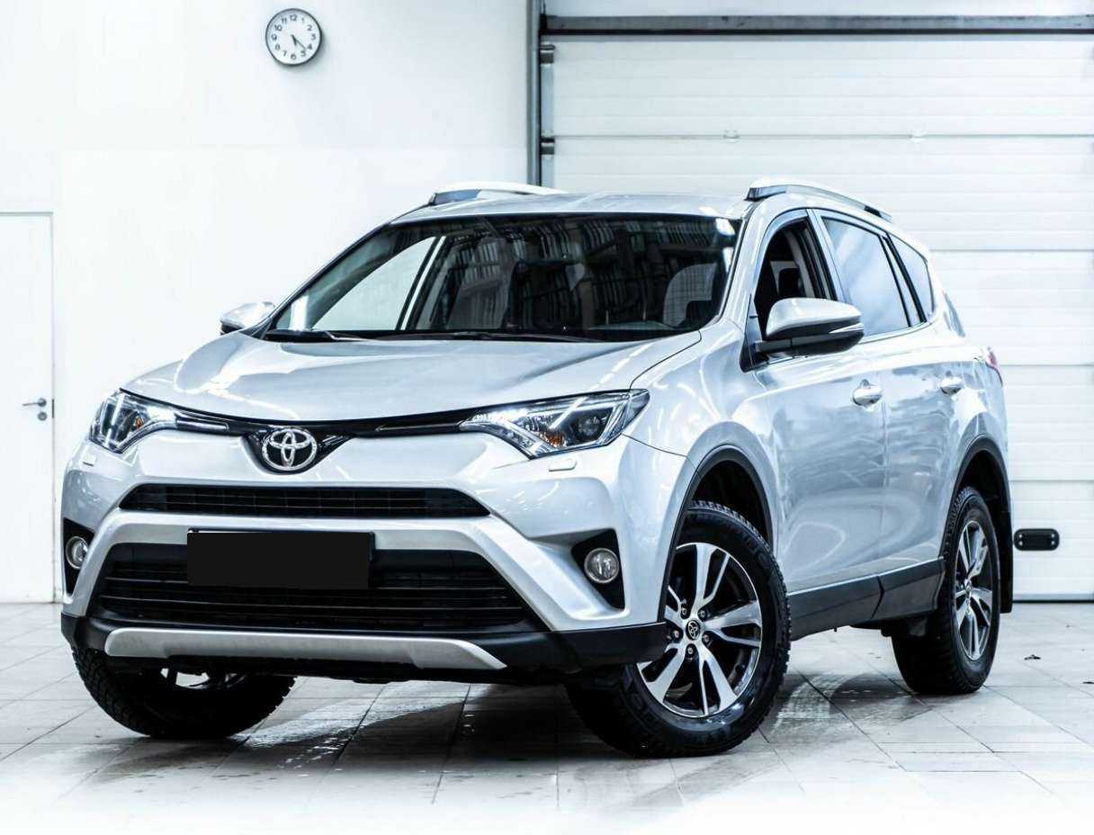 Toyota RAV4 с пробегом — 2016 год. Фото: #0