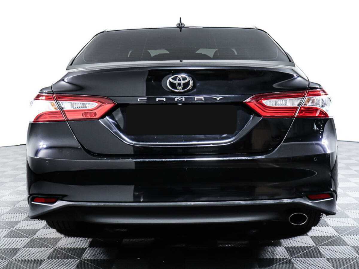 Toyota Camry с пробегом — 2019 год. Фото: #4