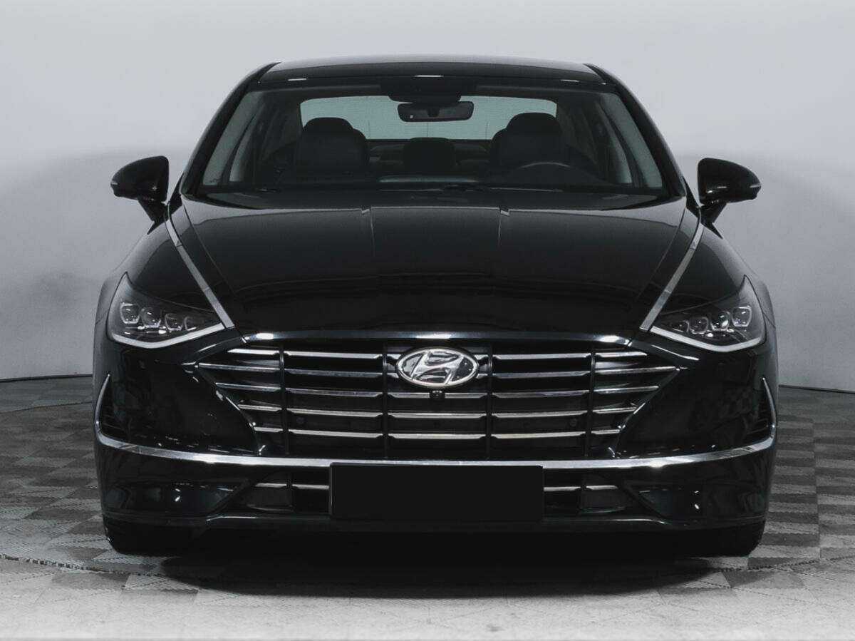 Hyundai Sonata с пробегом — 2021 год. Фото: #1