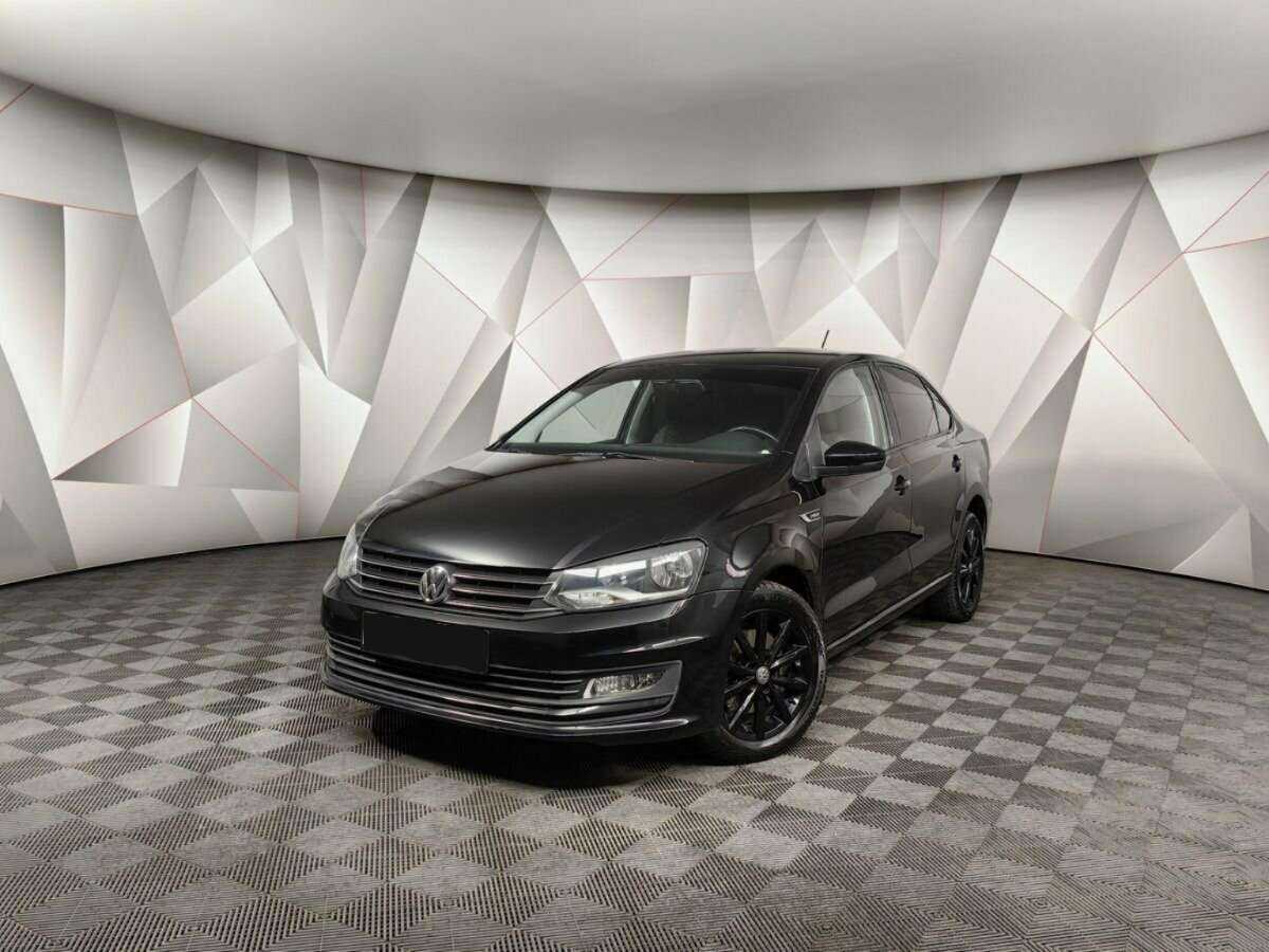Volkswagen Polo с пробегом — 2018 год. Посмотреть фото