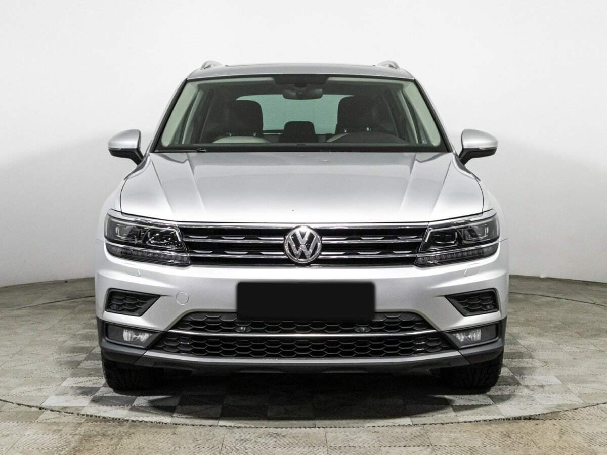 Volkswagen Tiguan с пробегом — 2018 год. Фото: #1