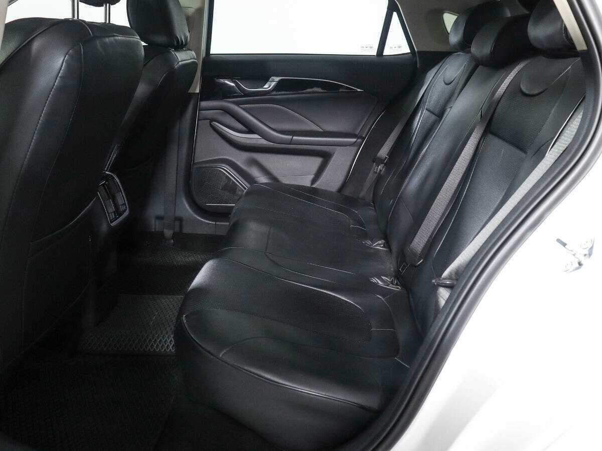 FAW Bestune B70 с пробегом — 2023 год. Фото: #8