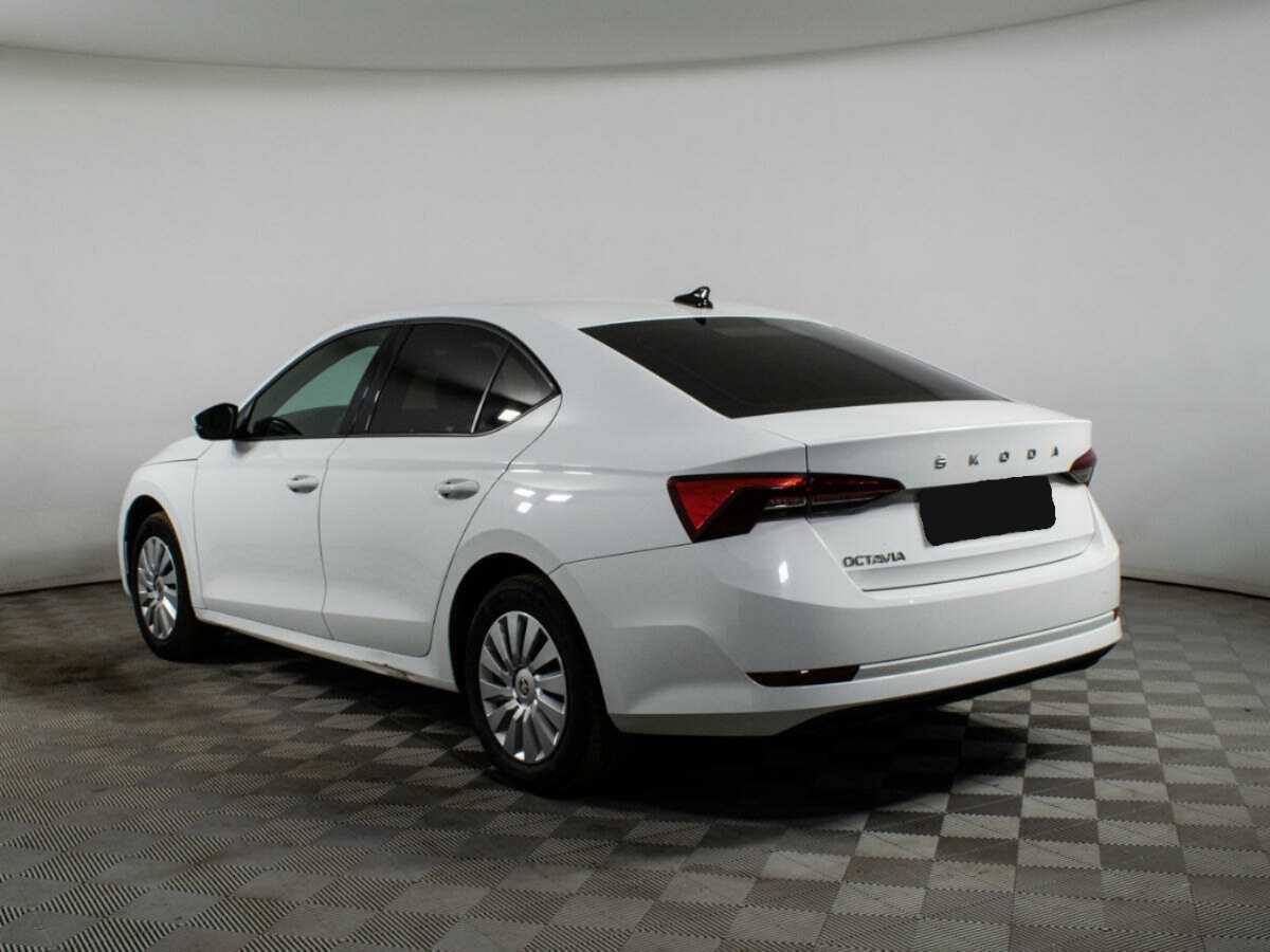 Skoda Octavia с пробегом — 2021 год. Фото: #6