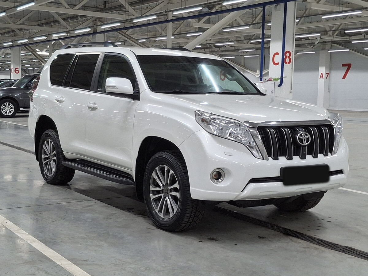 Toyota Land Cruiser Prado с пробегом — 2014 год. Фото: #2