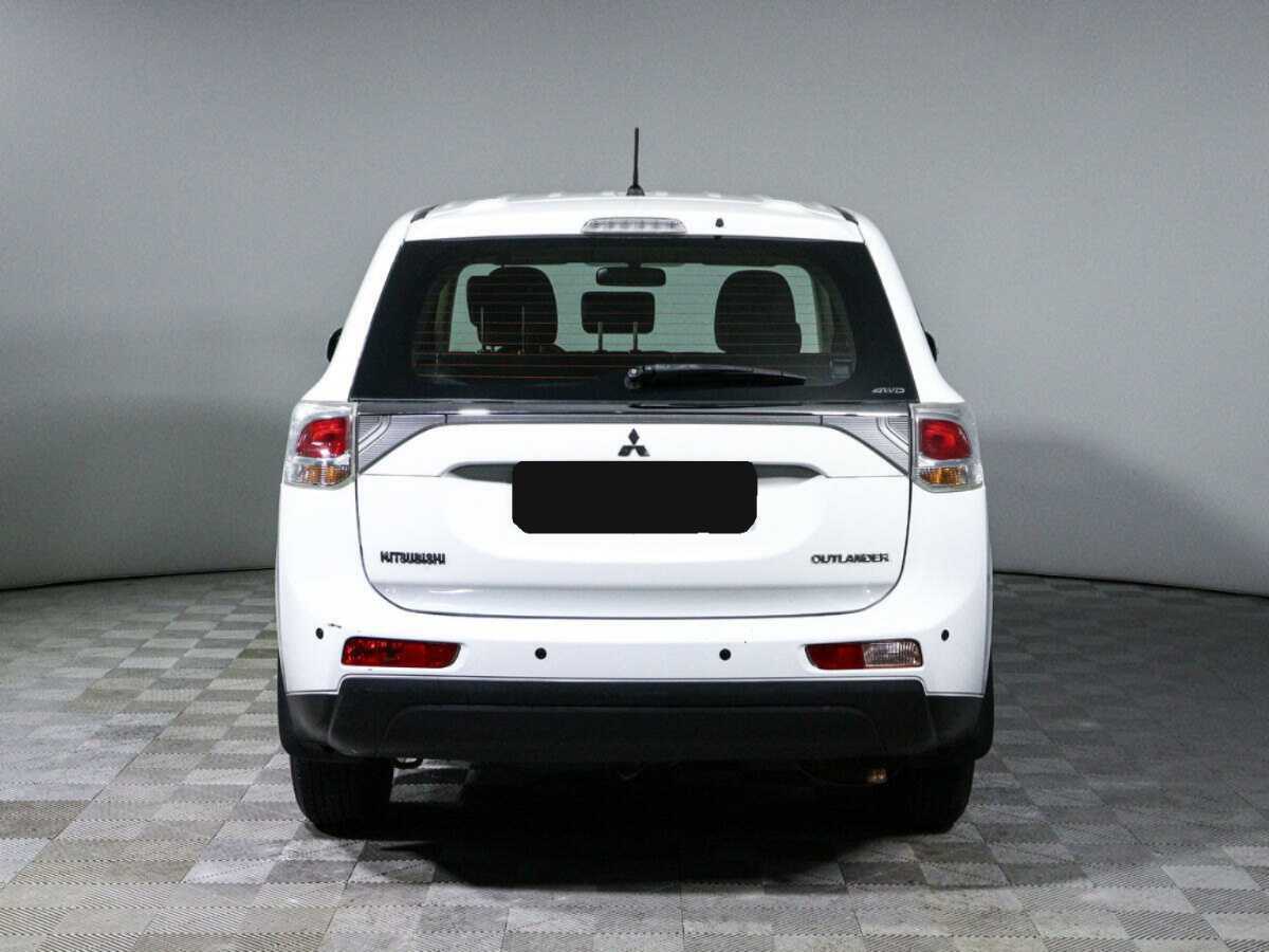 Mitsubishi Outlander с пробегом — 2013 год. Фото: #5