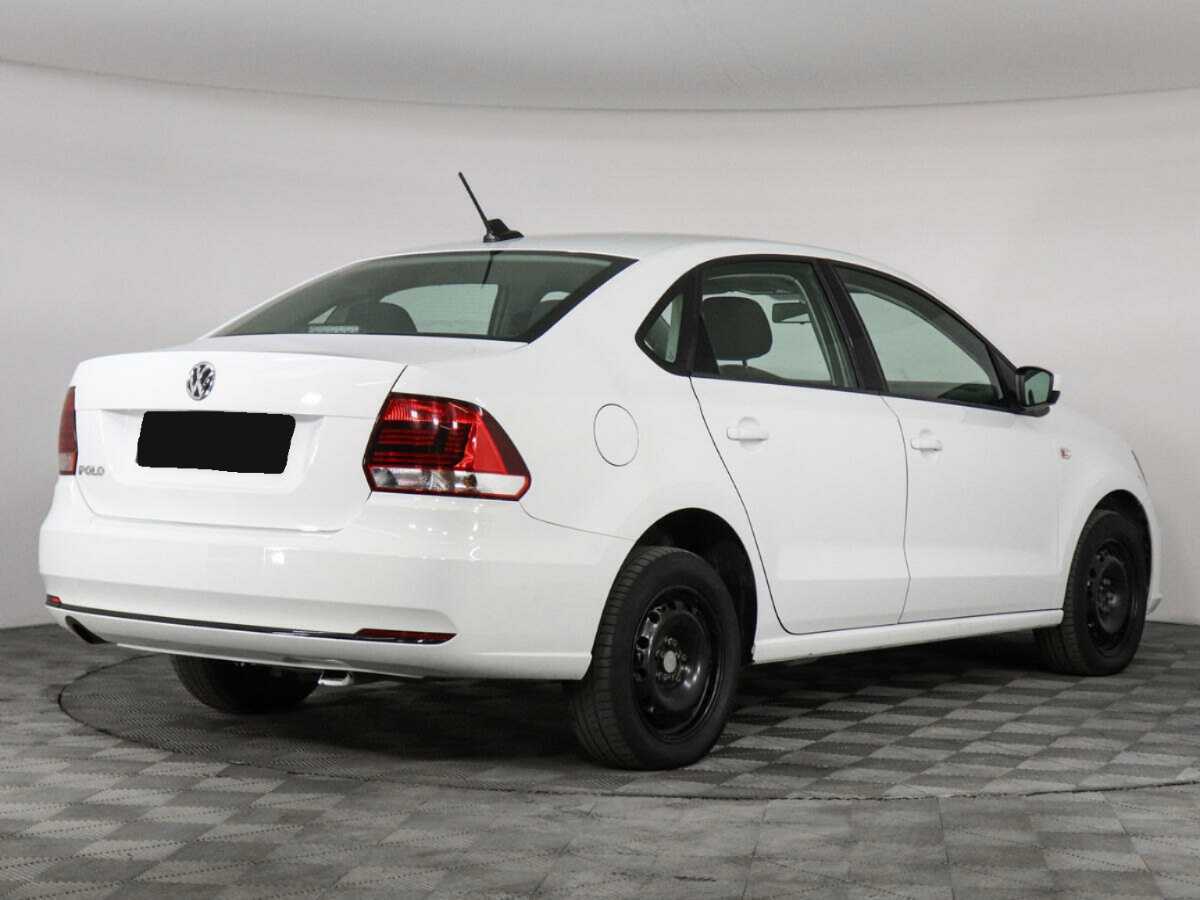 Volkswagen Polo с пробегом — 2018 год. Фото: #4