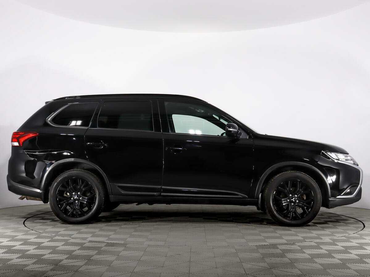 Mitsubishi Outlander с пробегом — 2020 год. Фото: #3