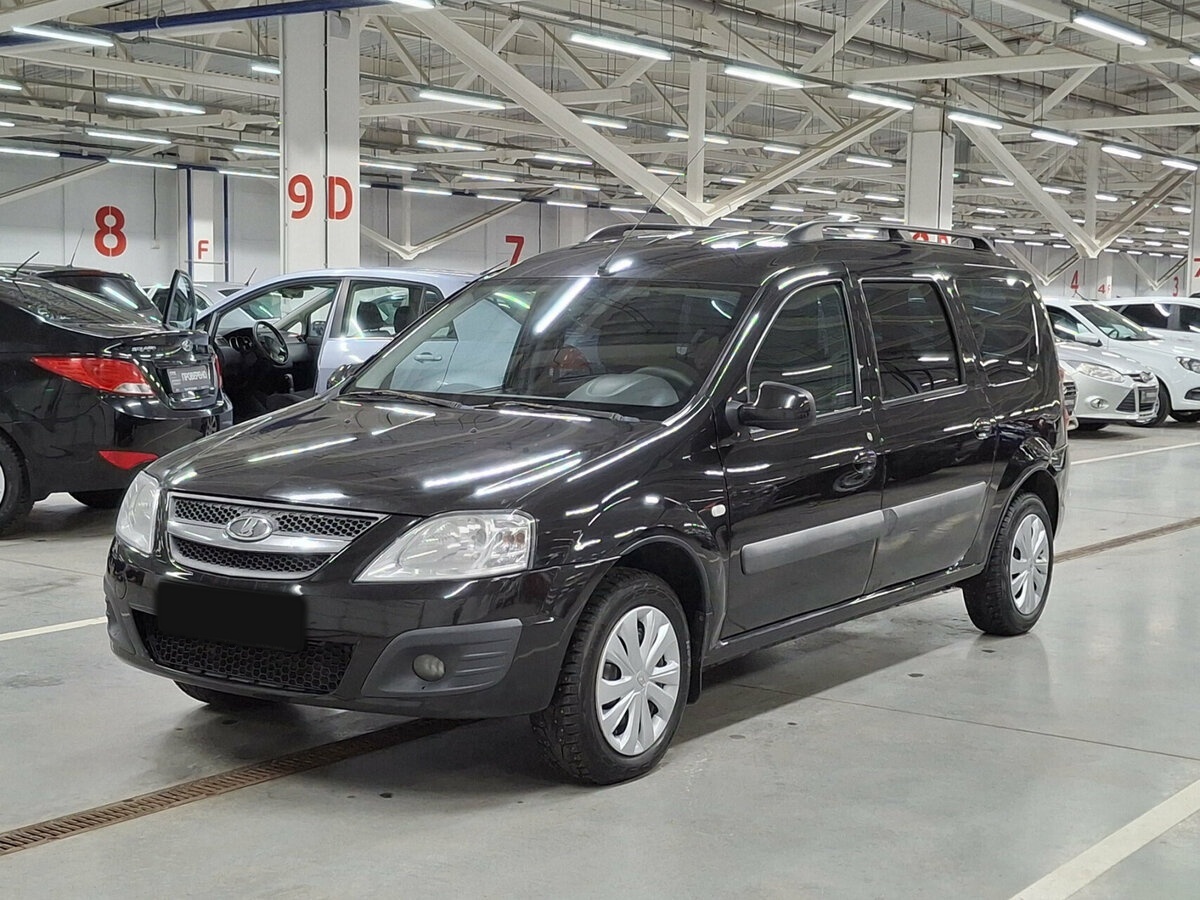 Lada (ВАЗ) Largus с пробегом — 2019 год. Посмотреть фото