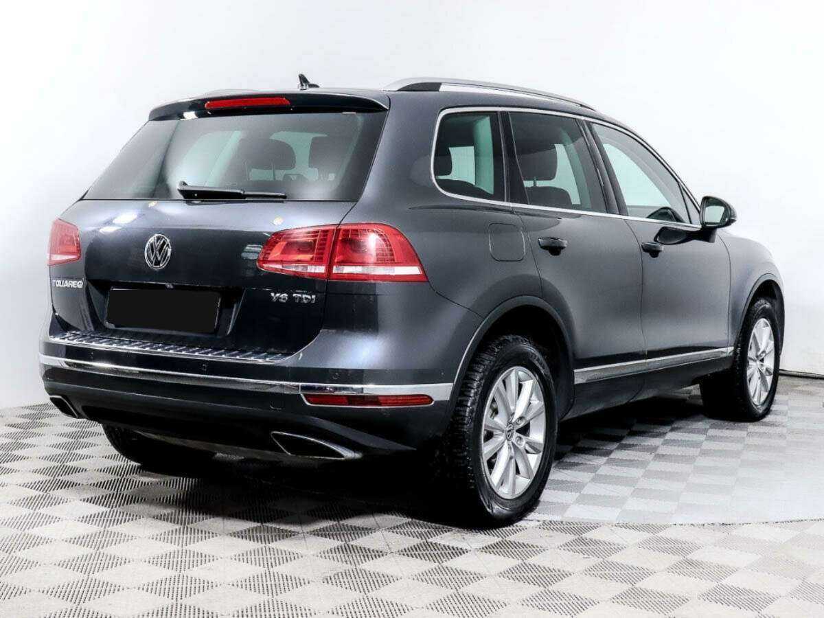 Volkswagen Touareg с пробегом — 2016 год. Фото: #3