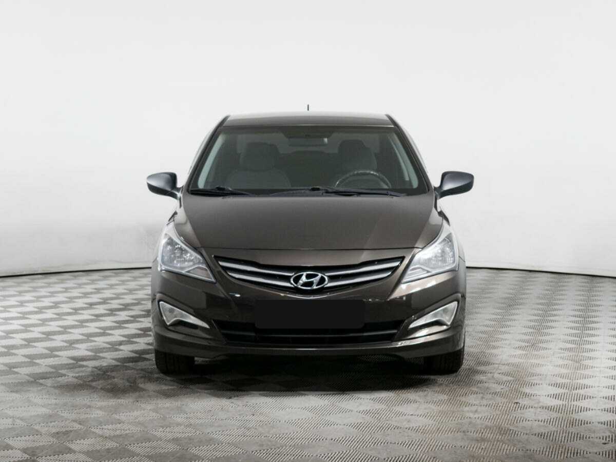 Hyundai Solaris с пробегом — 2014 год. Фото: #1