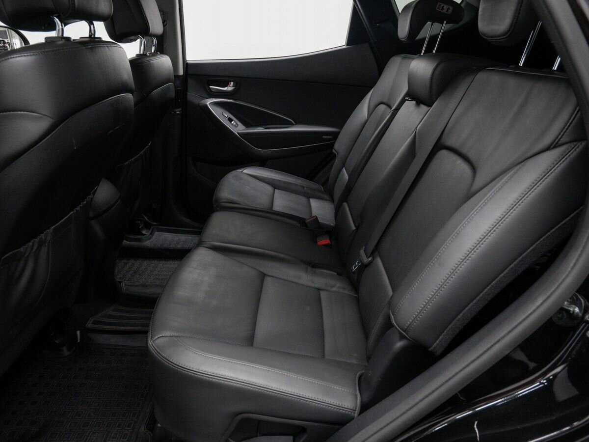 Hyundai Santa Fe с пробегом — 2017 год. Фото: #12