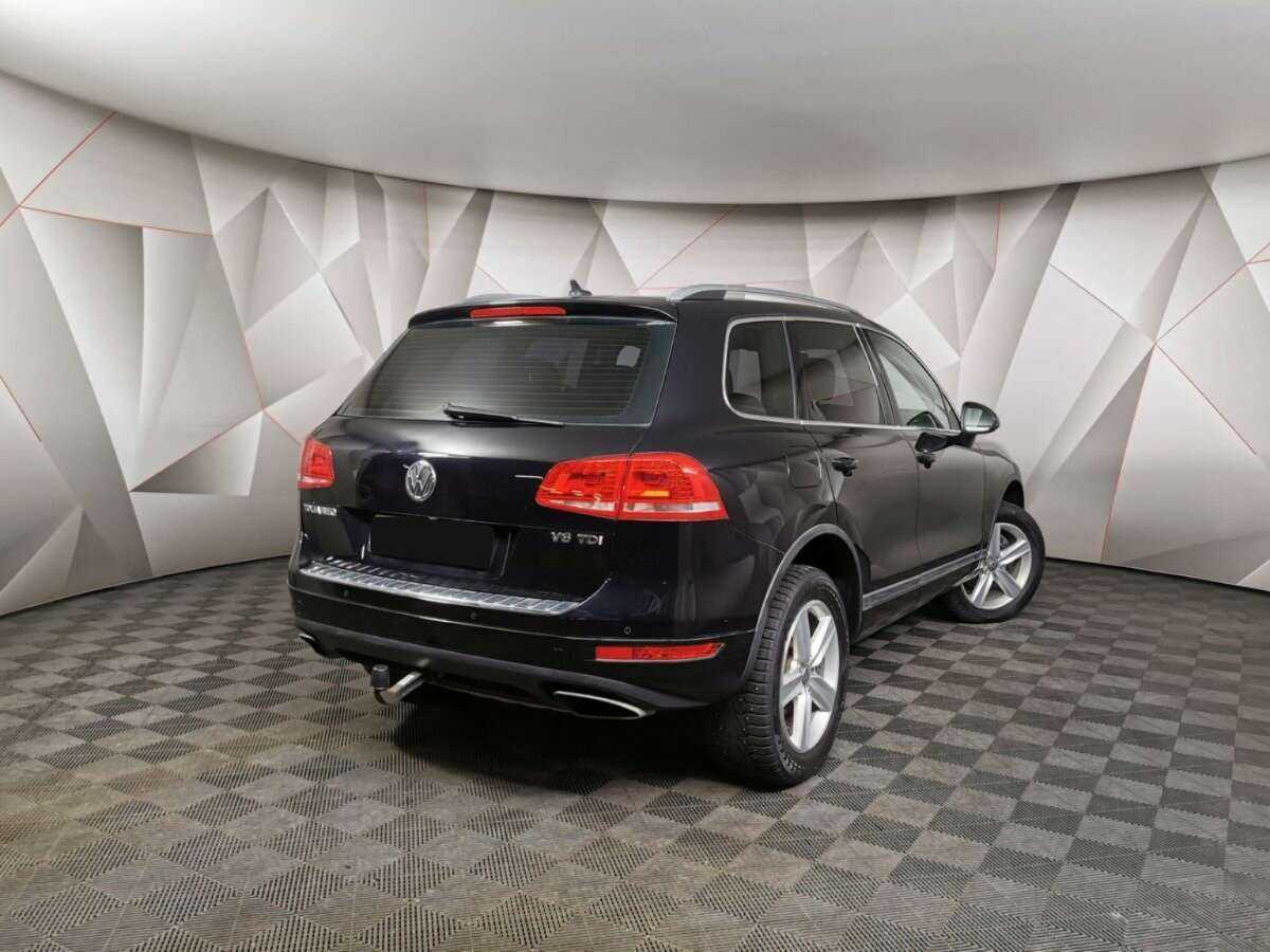 Volkswagen Touareg с пробегом — 2012 год. Фото: #1