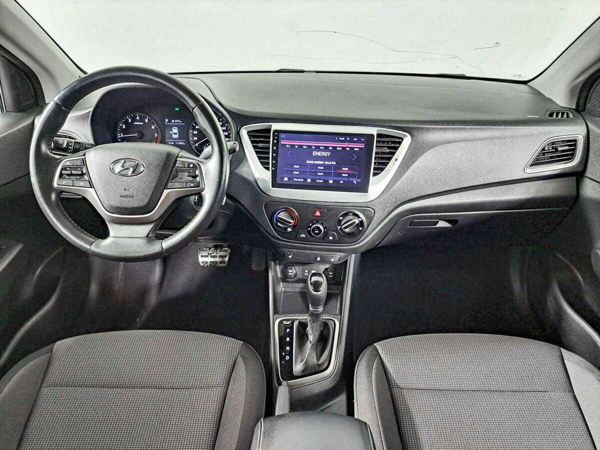 Hyundai Solaris с пробегом — 2018 год. Фото: #11