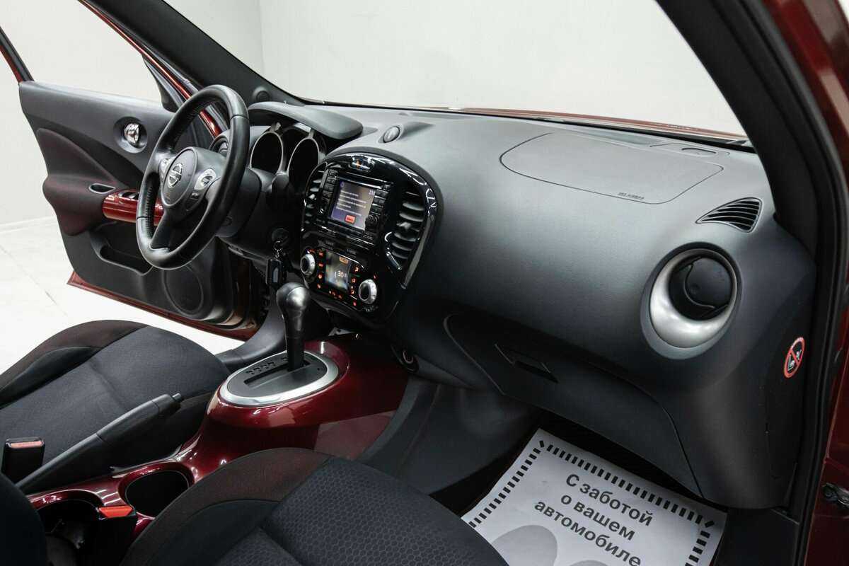 Nissan Juke с пробегом — 2012 год. Фото: #15
