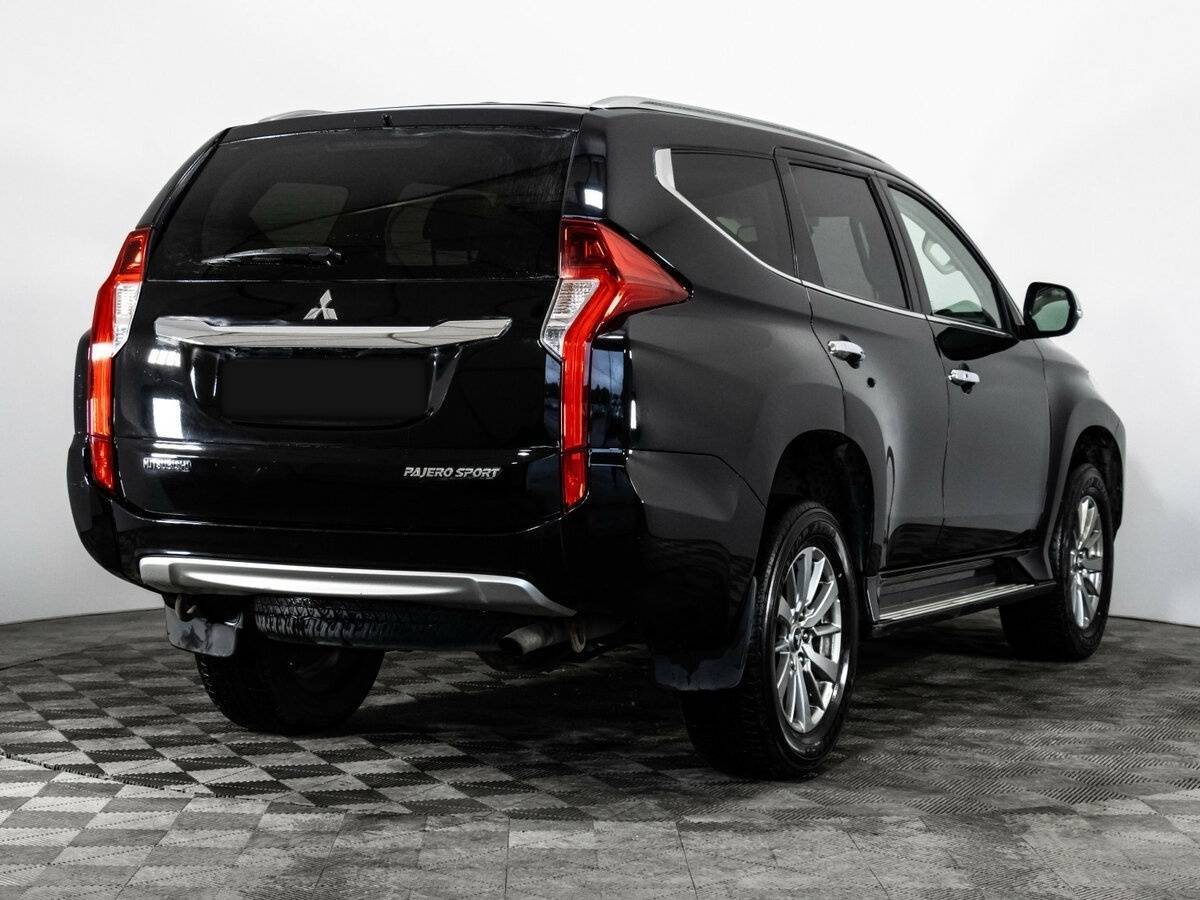 Mitsubishi Pajero Sport с пробегом — 2018 год. Фото: #4