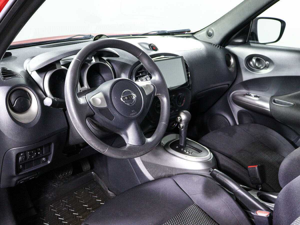 Nissan Juke с пробегом — 2014 год. Фото: #11