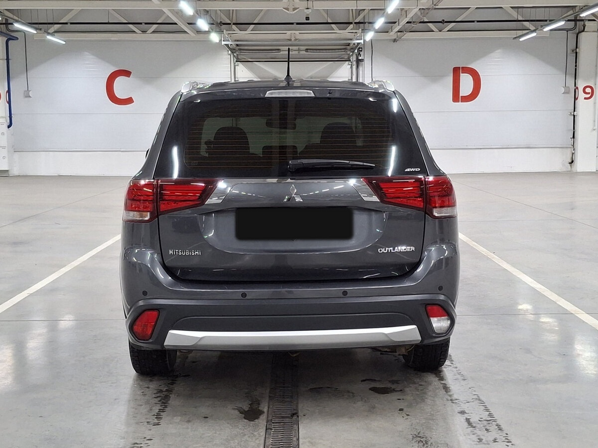 Mitsubishi Outlander с пробегом — 2015 год. Фото: #5