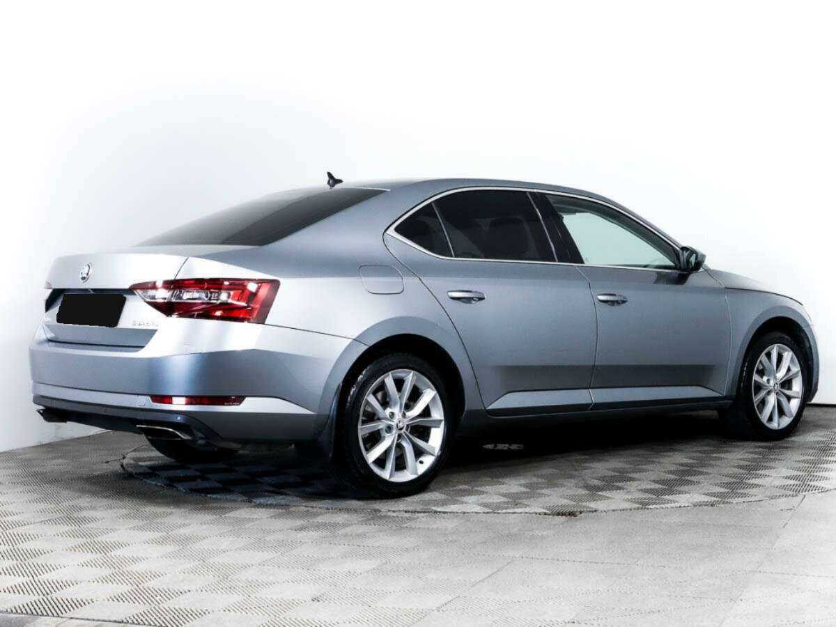 Skoda Superb с пробегом — 2019 год. Фото: #2