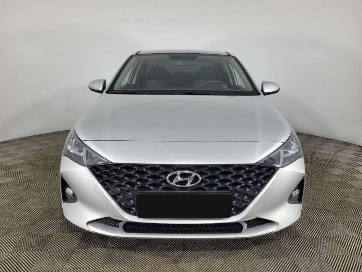 Hyundai Solaris с пробегом — 2021 год. Фото: #1