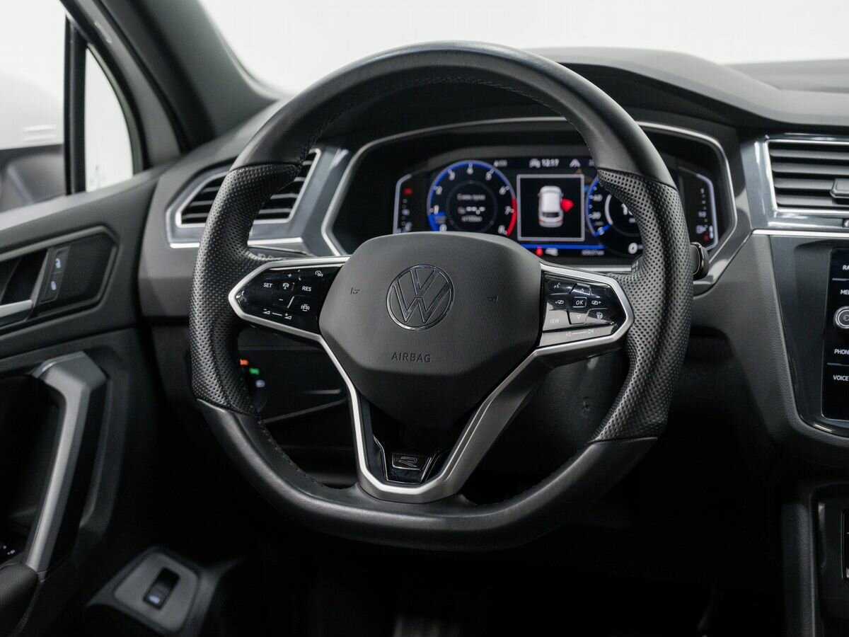 Volkswagen Tiguan с пробегом — 2022 год. Фото: #11