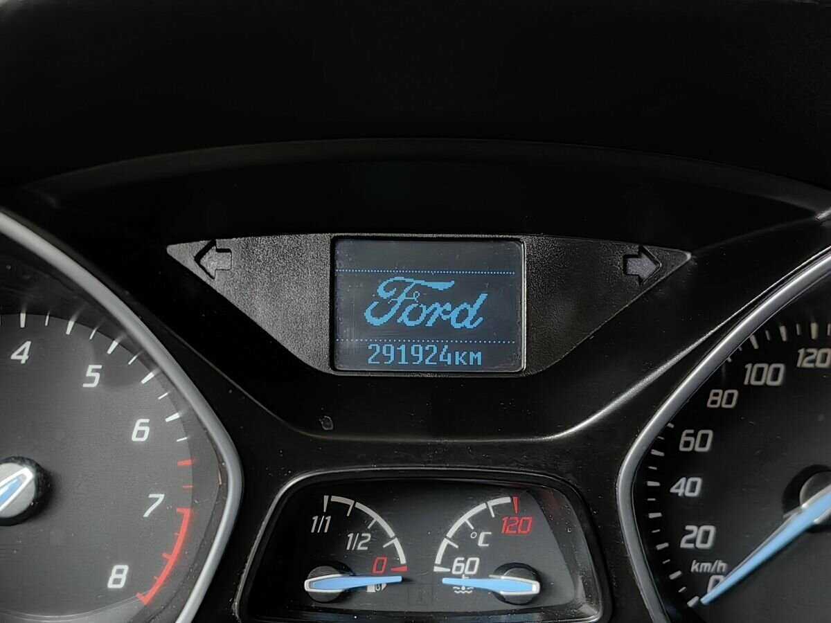 Ford Focus с пробегом — 2012 год. Фото: #14
