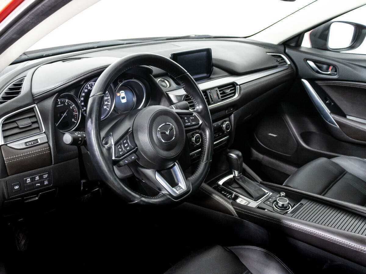 Mazda 6 с пробегом — 2017 год. Фото: #10