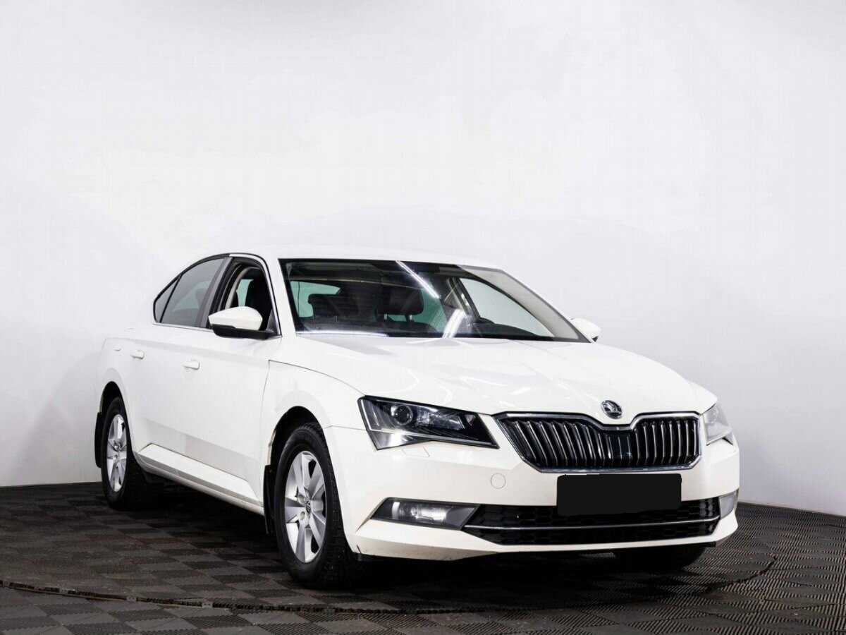 Skoda Superb с пробегом — 2016 год. Фото: #2