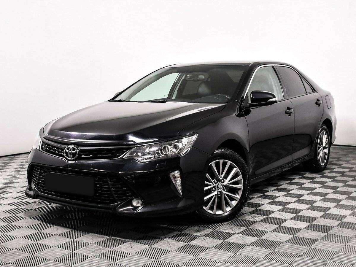 Toyota Camry с пробегом — 2017 год. Фото: #0