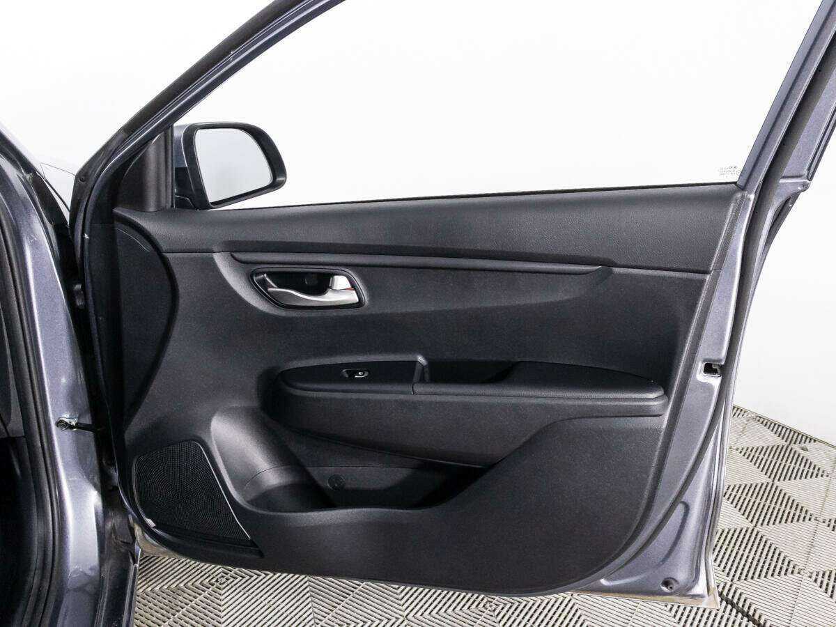 Kia Rio с пробегом — 2021 год. Фото: #24