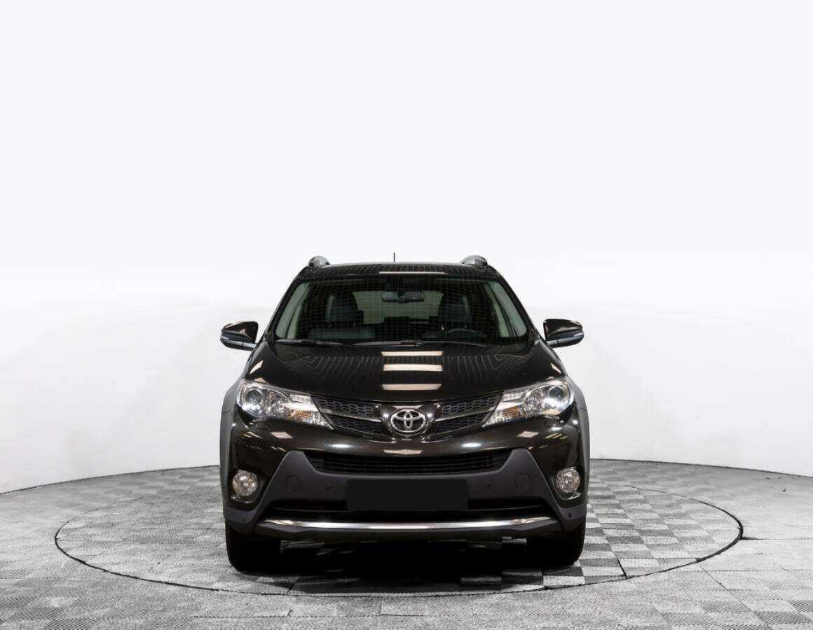 Toyota RAV4 с пробегом — 2015 год. Фото: #0
