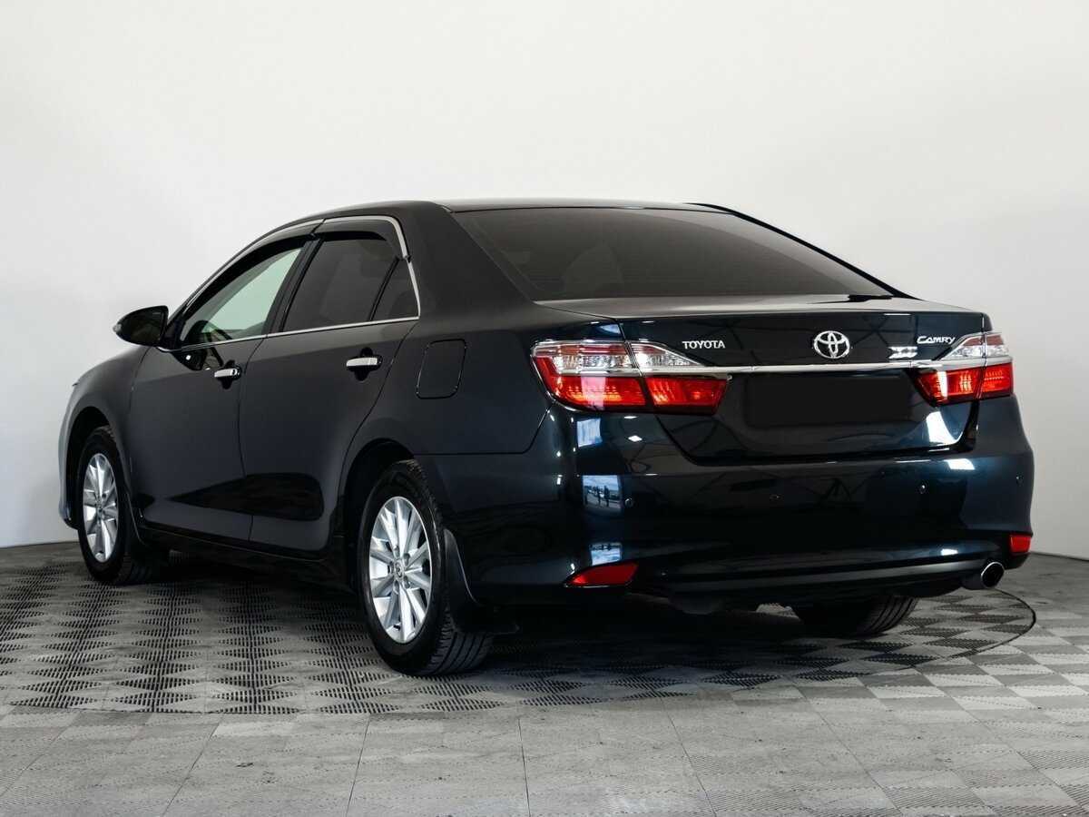 Toyota Camry с пробегом — 2015 год. Фото: #6