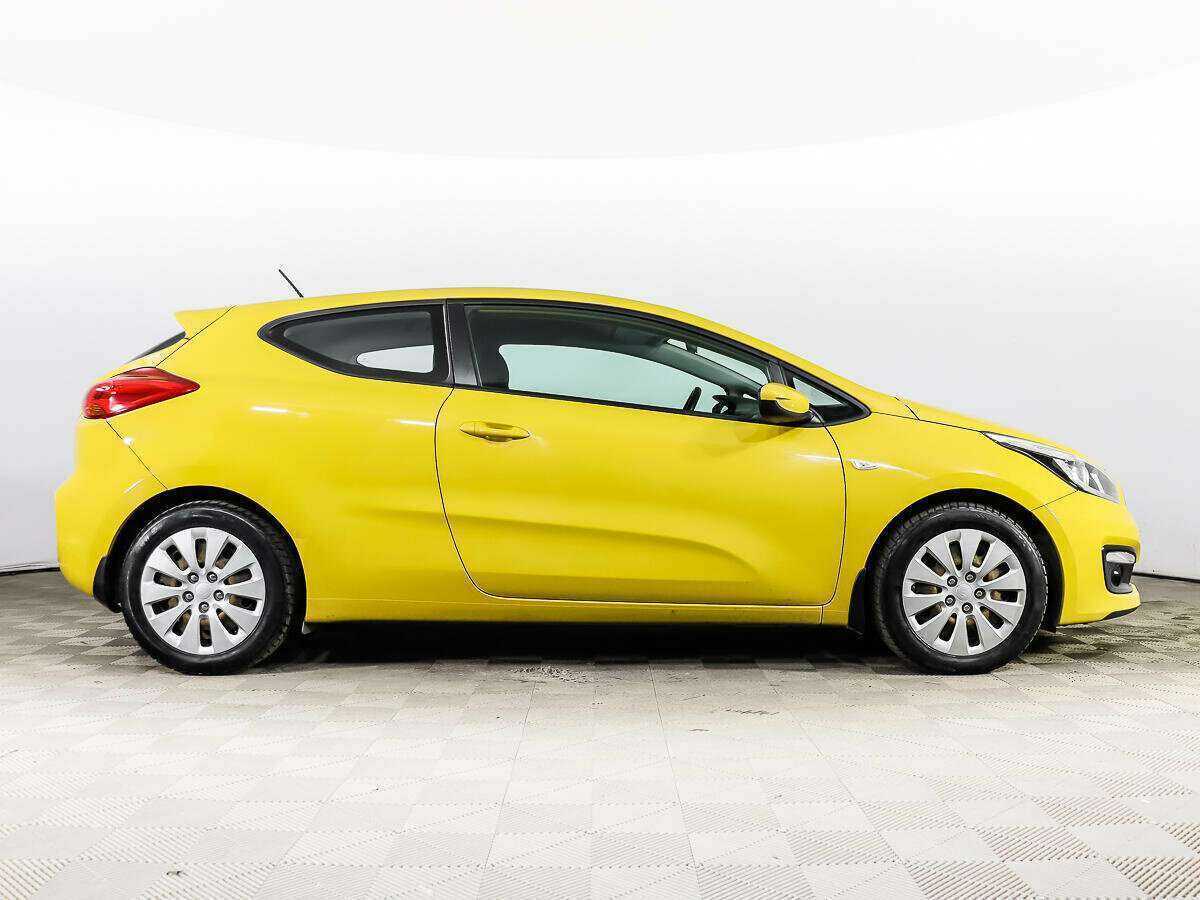 Kia Ceed с пробегом — 2015 год. Фото: #3