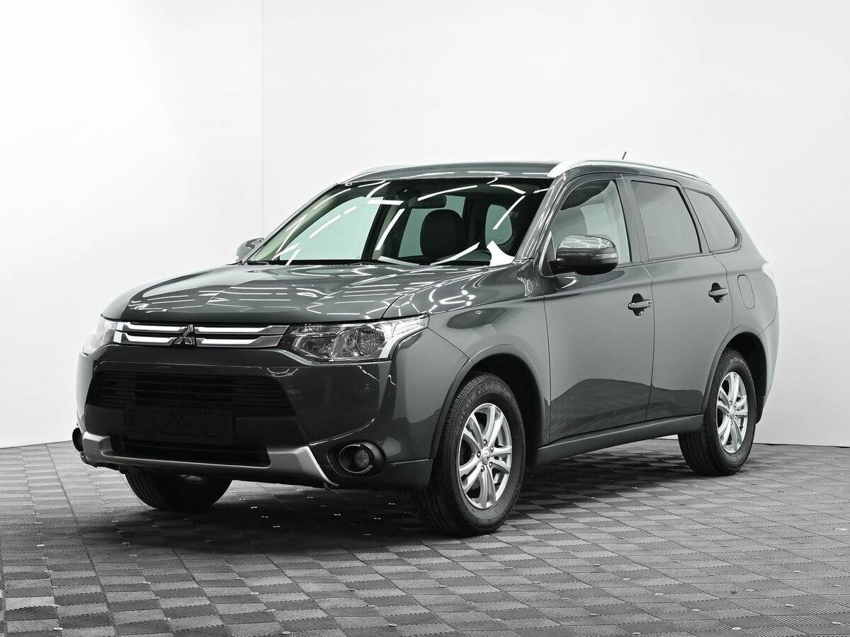 Mitsubishi Outlander с пробегом — 2014 год. Фото: #0
