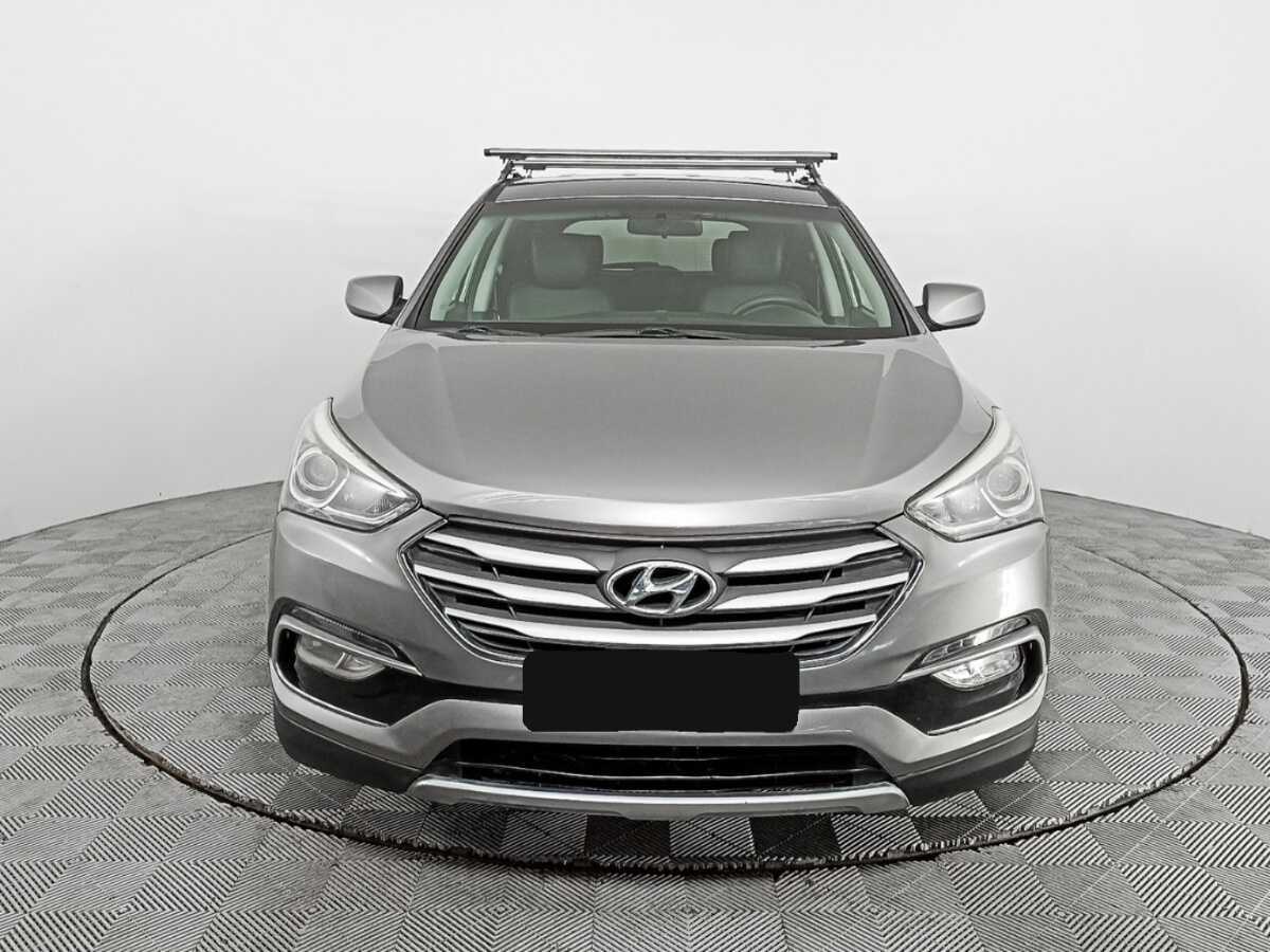 Hyundai Santa Fe с пробегом — 2017 год. Фото: #1